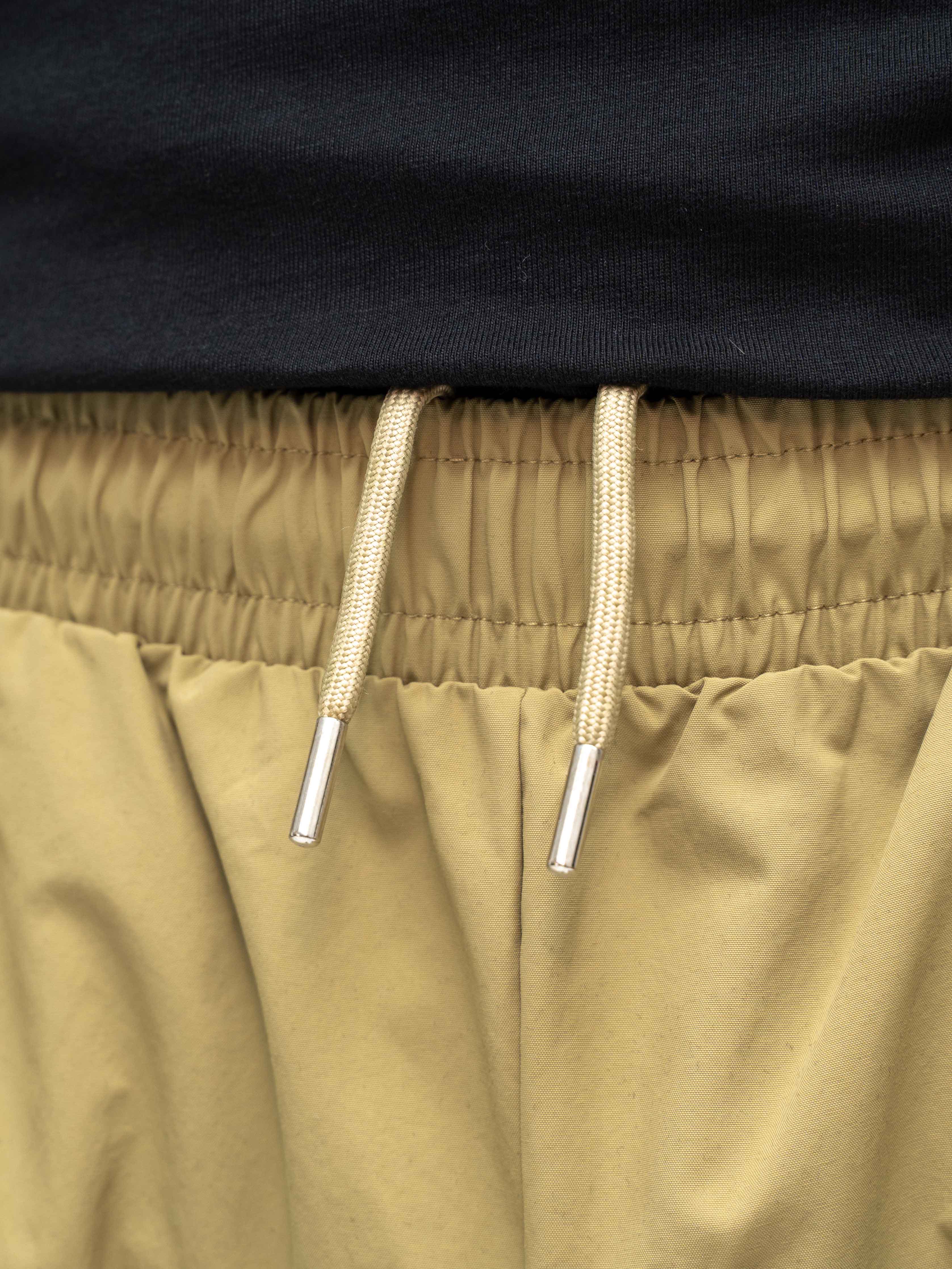 AW Parachute Pants - Olive/Reflective