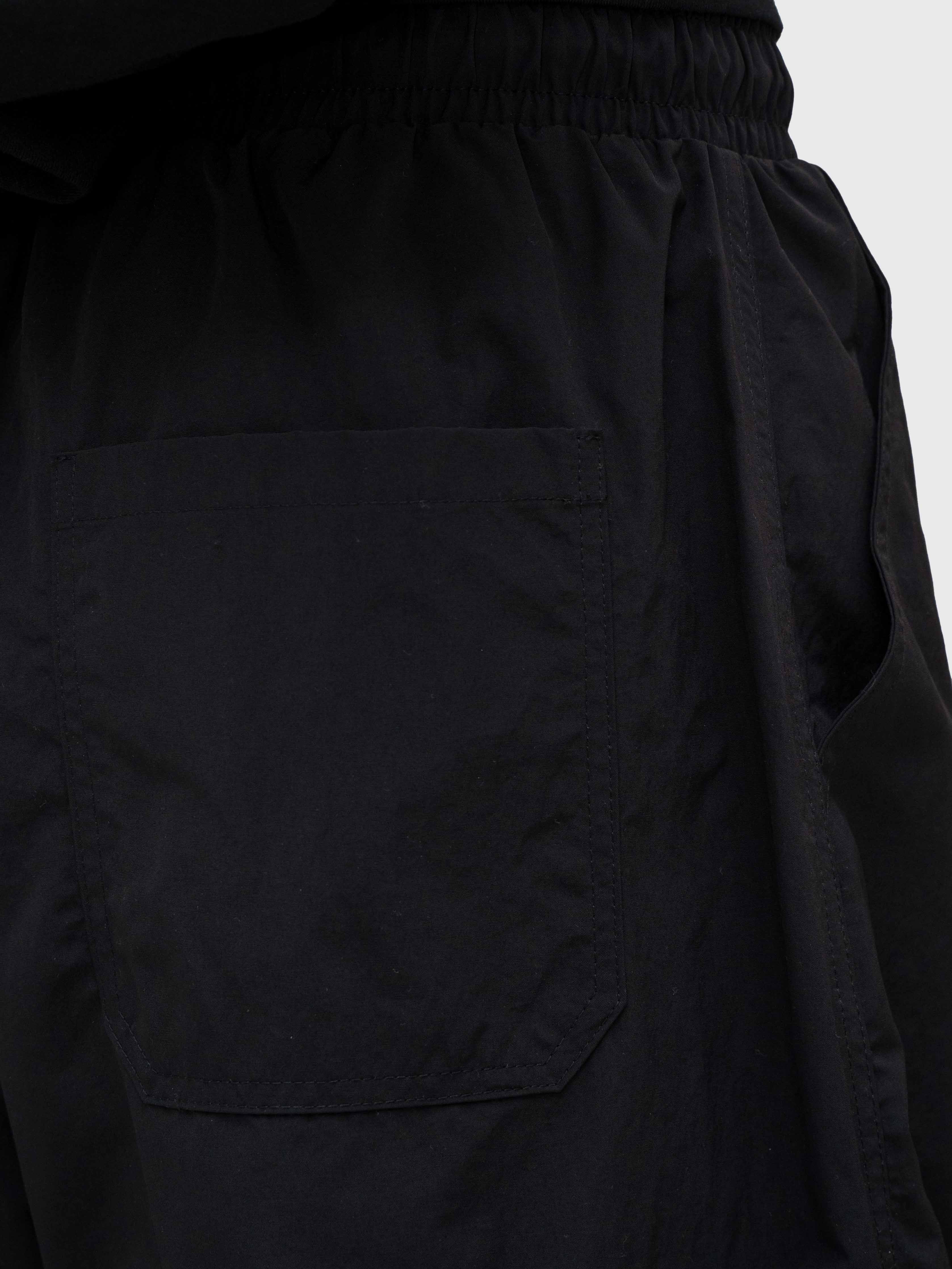 AW Parachute Pants - Black/Reflective