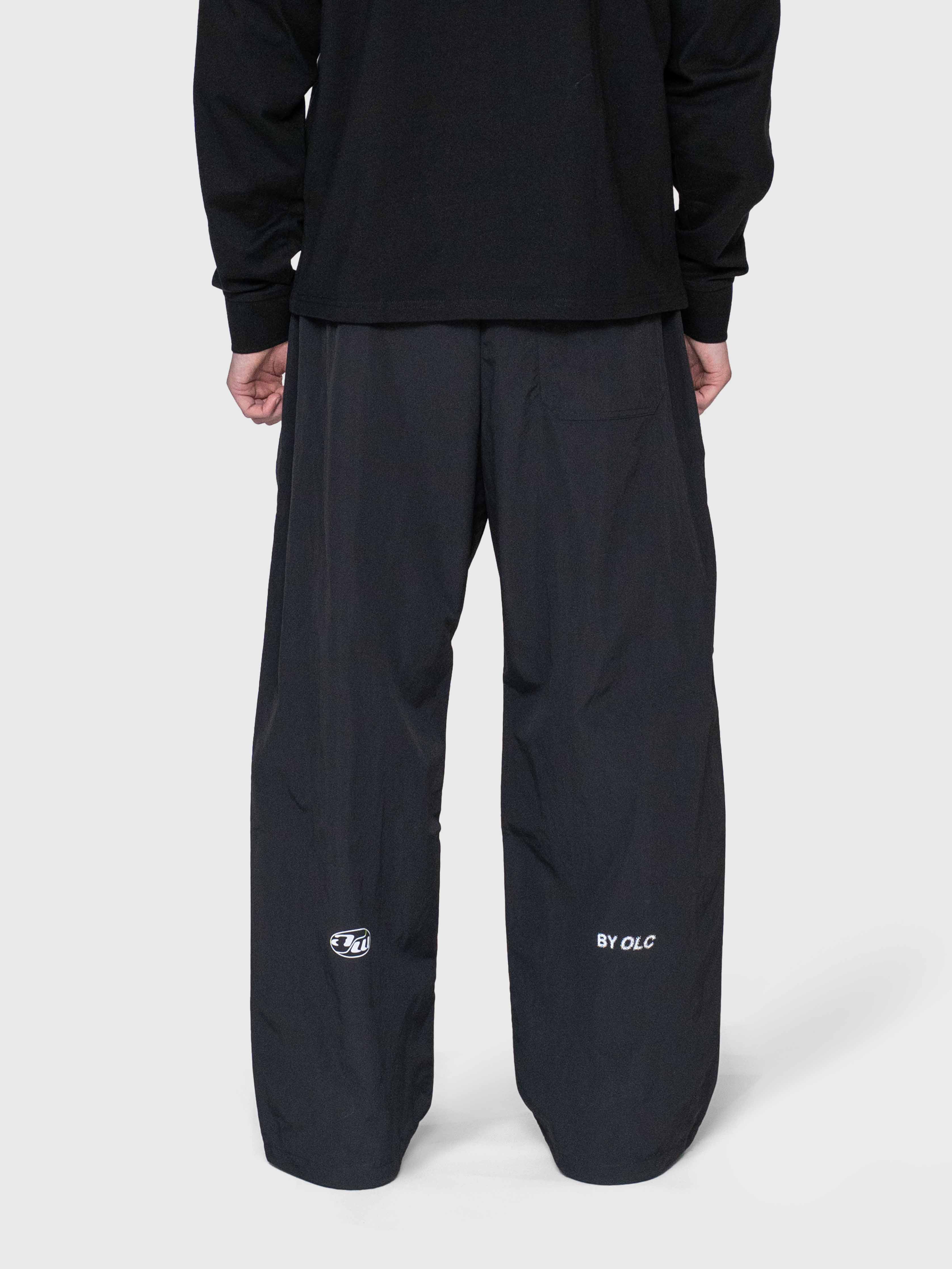 AW Parachute Pants - Black/Reflective