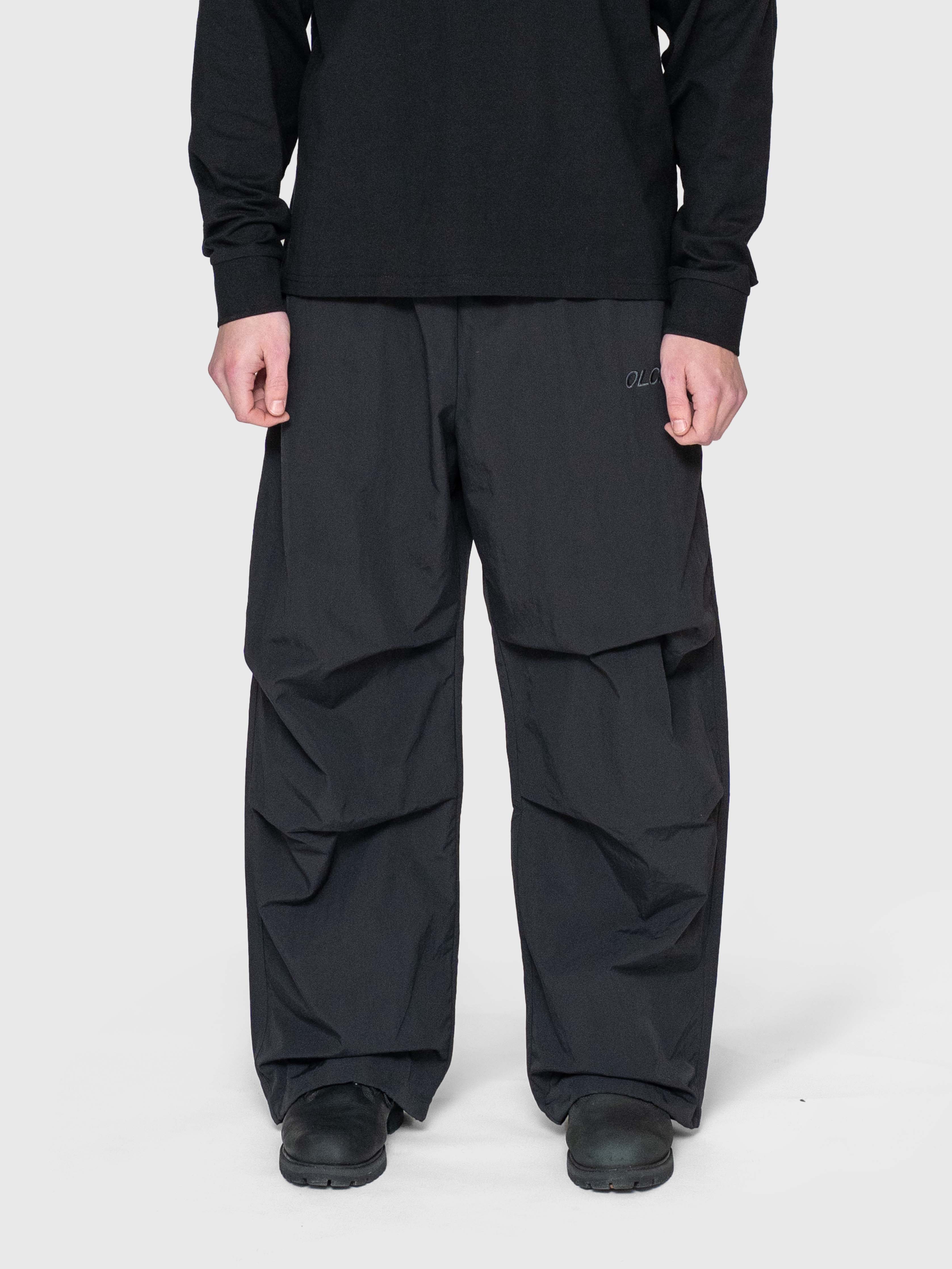 AW Parachute Pants - Black/Reflective