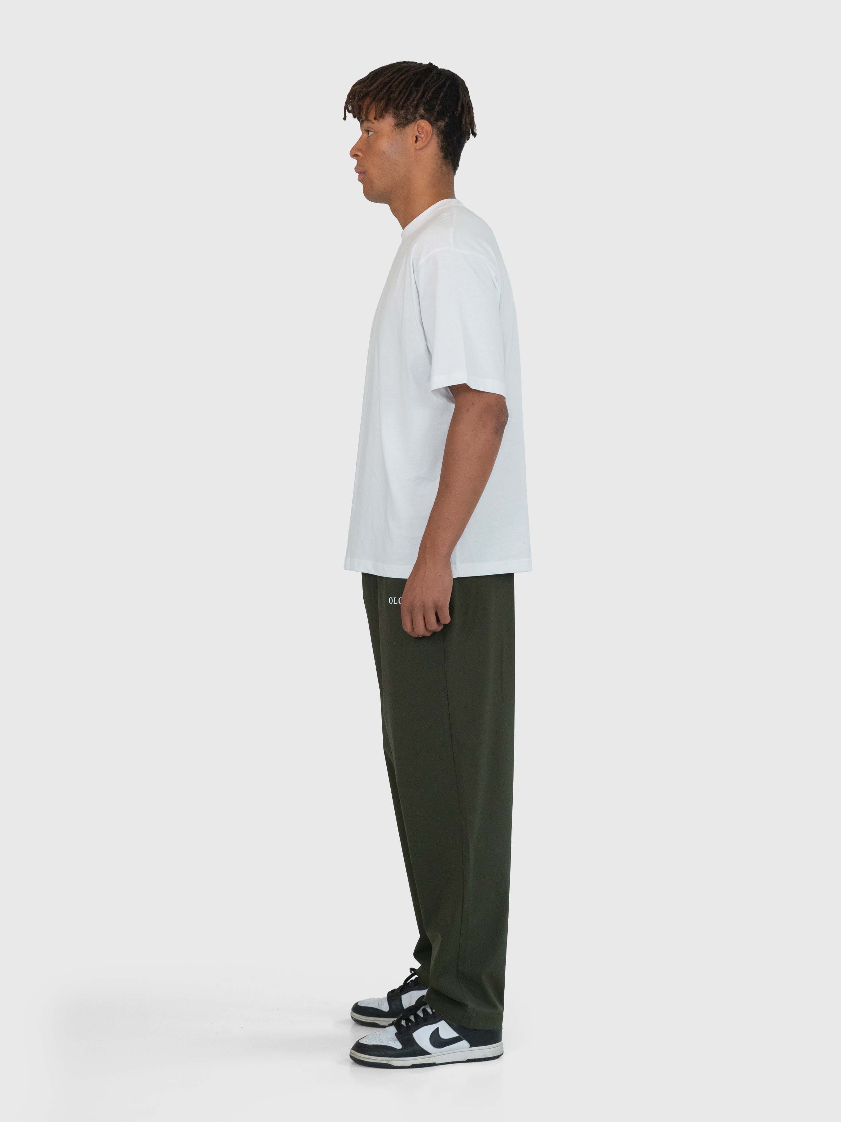 Essential Tech Pants - Khaki Green/White